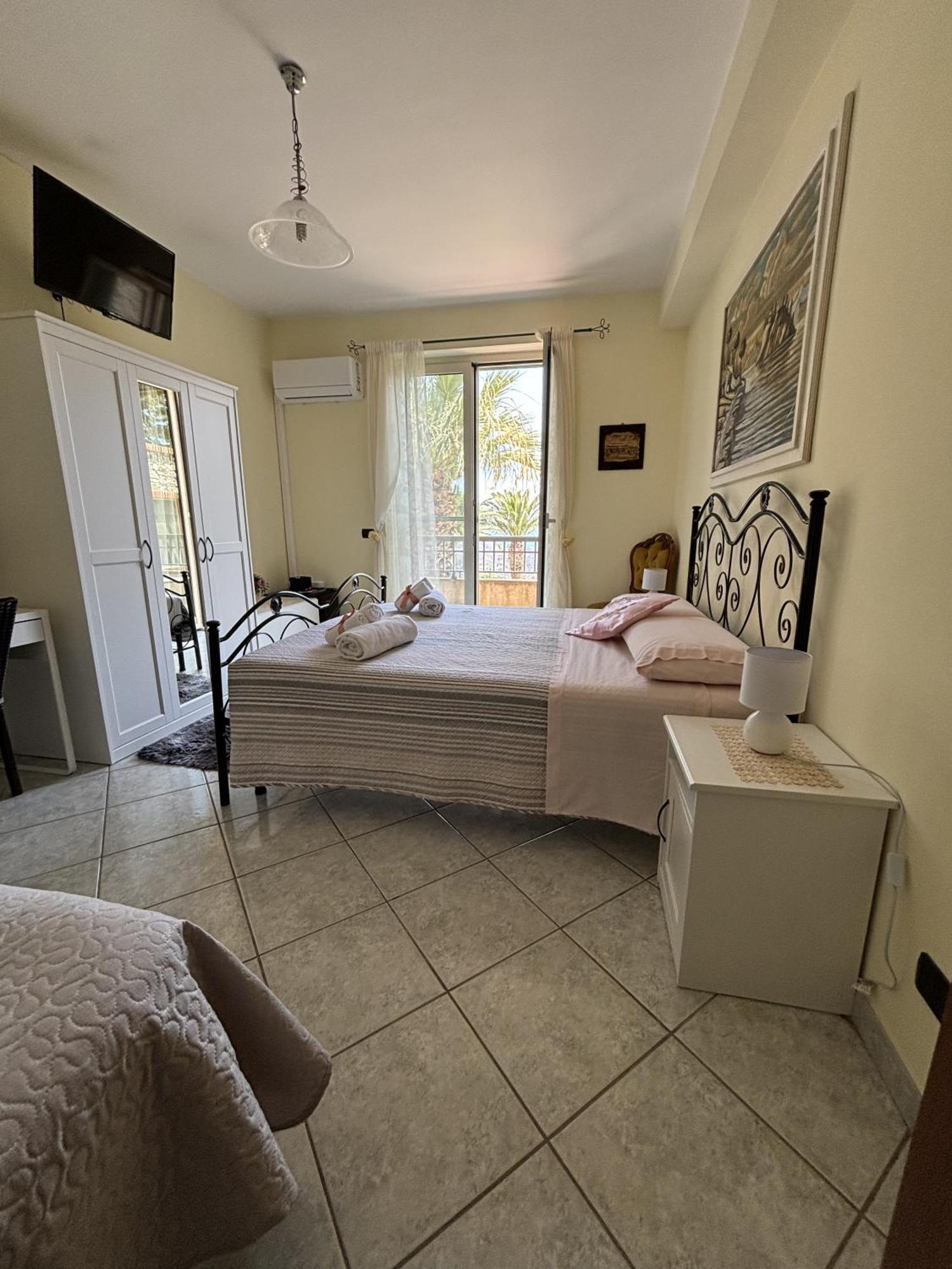 מסינה B&B Villa Alba מראה חיצוני תמונה